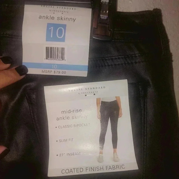NWT Social Standard by Sanctuary Mid Rise Ankle Skinny Faux Leather Pants 10 - Picture 4 of 7
